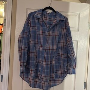 NWOT en crème plaid button down